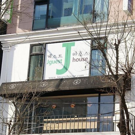 J Guesthouse Seoul Bagian luar foto