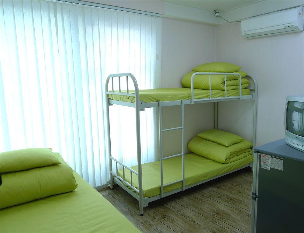 J Guesthouse Seoul Bagian luar foto