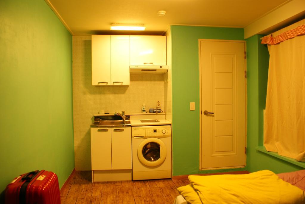 J Guesthouse Seoul Ruang foto